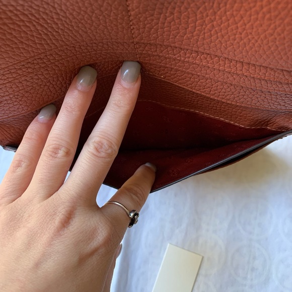 Tory Burch Britten Slim Envelope Wallet Clutch - Picture 8 of 9